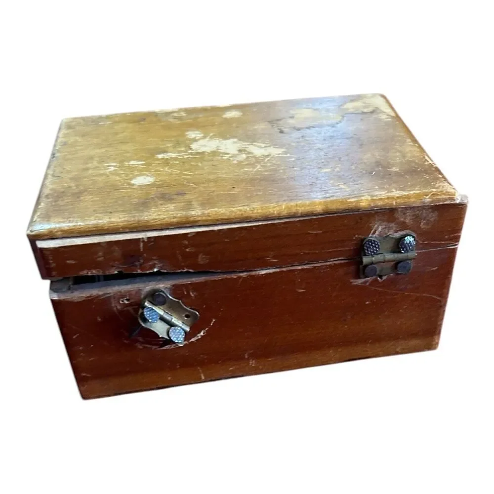 Antique Wood Box Clarks ONT Spool Cotton Advertising Piece Roping Cowboy